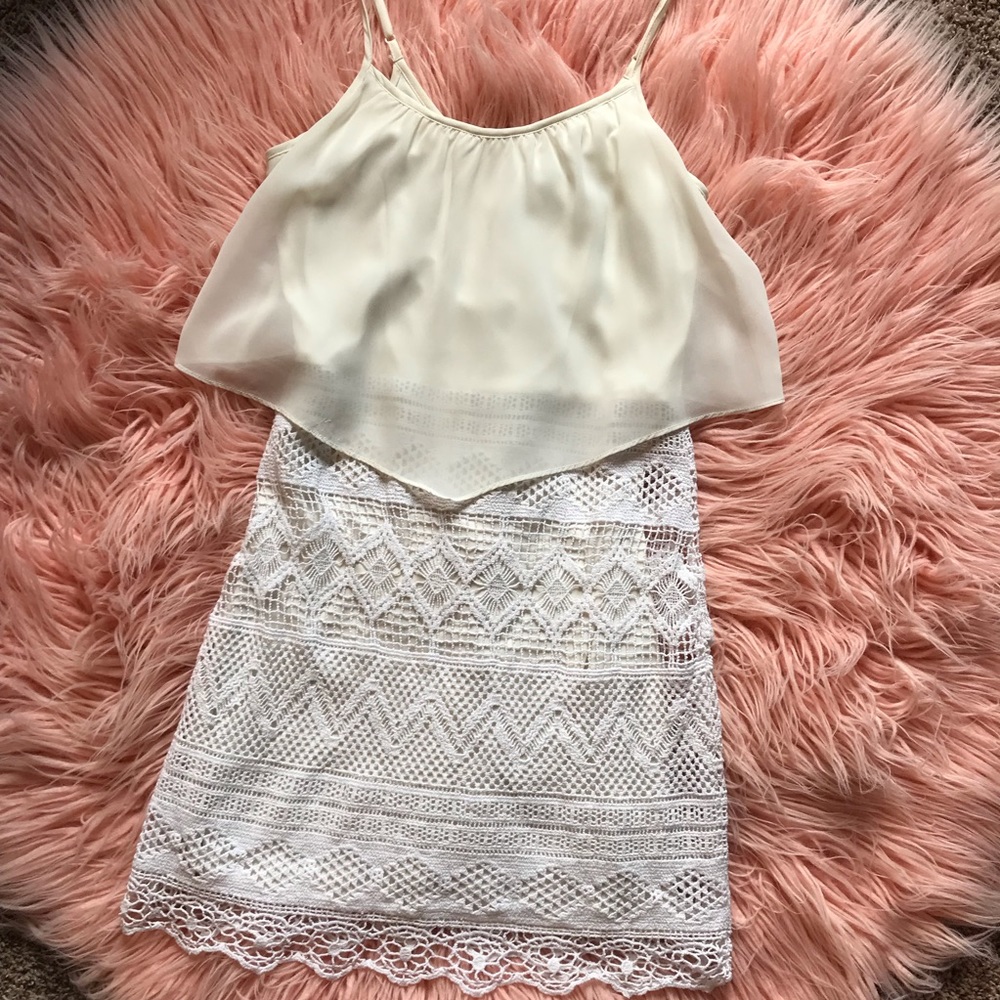 American Eagle Cute Crochet Dress